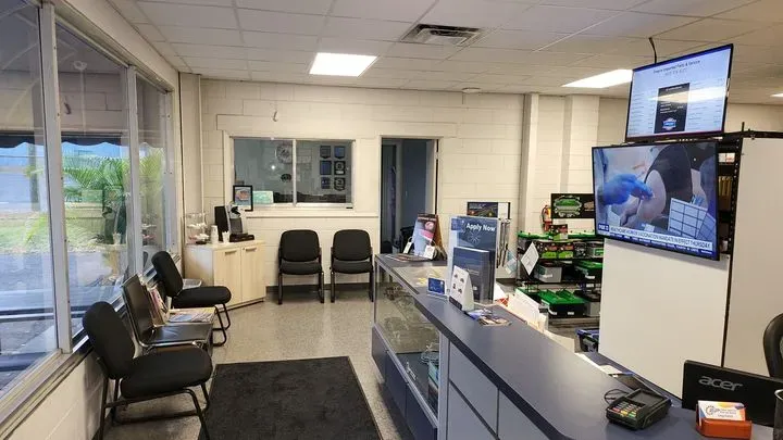 https://cdn.trust-mechanics.com/photos/hqvlnfVV4gtQcsC7uihU/f3863917-f5ef-423f-acf6-982b42423187_720x720
