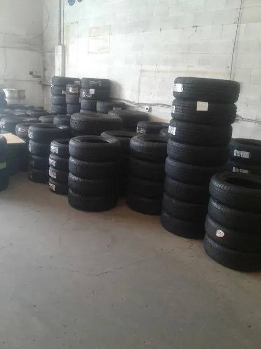 https://cdn.trust-mechanics.com/photos/i1lZRR2yJwR95UNDtCvA/5f85d0bd-89ee-440e-8e96-c27192e25be3_720x720