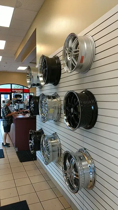 https://cdn.trust-mechanics.com/photos/j4utci7cBh1d33KpJS30/cd3d6281-d30b-4324-8d38-6bb43c29794a_720x720
