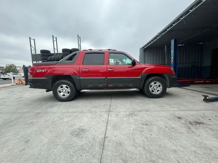 https://cdn.trust-mechanics.com/photos/k3Hfdb7jhI9JFTi9Ai6X/036e984f-caaf-4021-9a73-776d2e458a1b_720x720