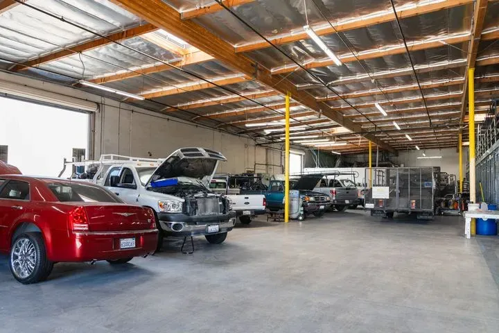 https://cdn.trust-mechanics.com/photos/kDtPivdb2DHMVsR3cz1q/57c5a708-47cb-4825-b81c-dab304630647_720x720