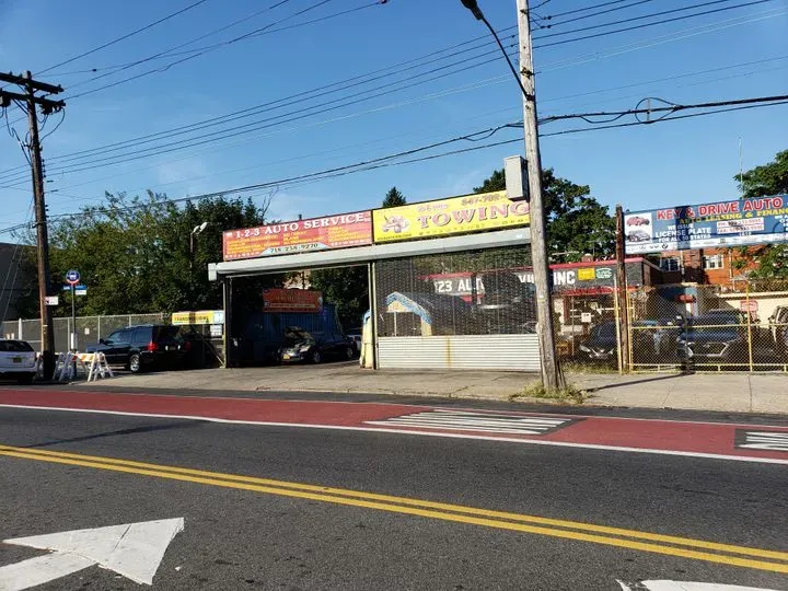 https://cdn.trust-mechanics.com/photos/kRF6B0lL6vuuCGpF52wB/52d78cab-c38e-41f4-9891-a3214a830ca6_720x720