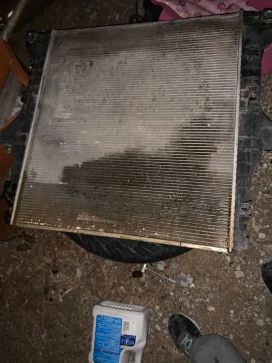 https://cdn.trust-mechanics.com/photos/krNlWVcPhLv36rATnQg1/4aa10c5d-f867-46a5-abfa-055dcacc851c_720x720