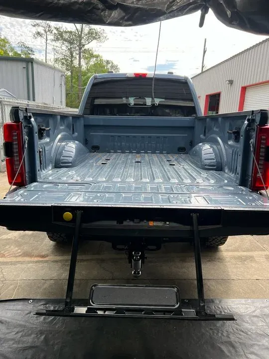 https://cdn.trust-mechanics.com/photos/ksnRMxECbMNYo0zZAtXg/85d09f92-a7ac-4f86-802d-8cf65ee105a6_720x720