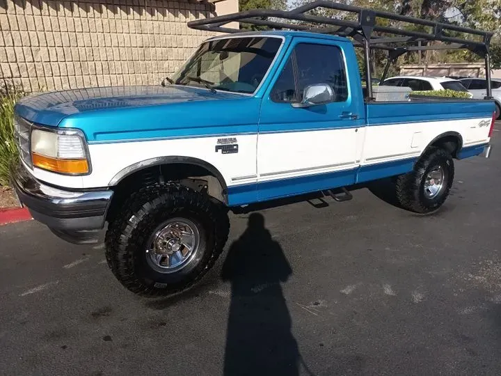 https://cdn.trust-mechanics.com/photos/kx9JiJ0zaVz48WzSSAby/0900dd08-310a-4835-aa73-5a3cd2f07e39_720x720