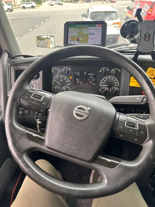 https://cdn.trust-mechanics.com/photos/kxC9jcmXo57E3JxWv7S6/a5168aef-6949-4d81-bb40-ad3811dd6aba_720x720
