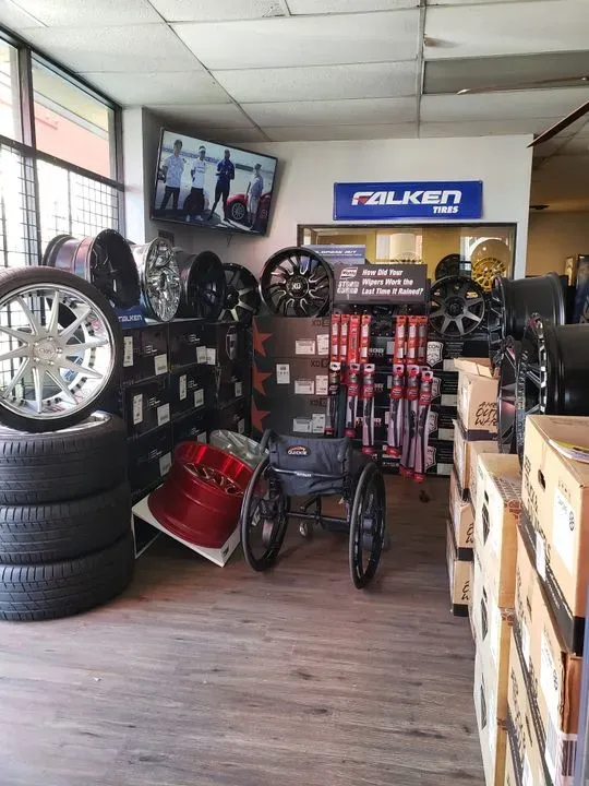 https://cdn.trust-mechanics.com/photos/laZRK9KAf7p0yERBErtI/572c577b-83f6-4e73-8e29-d05635eea103_720x720
