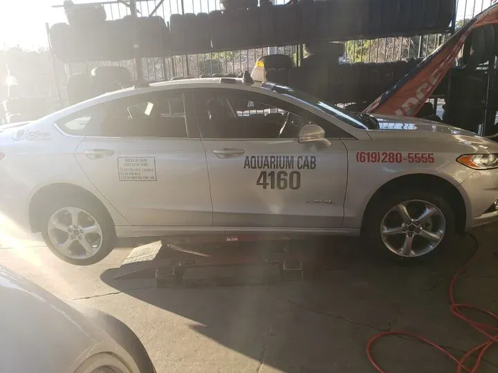 https://cdn.trust-mechanics.com/photos/liV5Sp1aUJV3gHZilvug/7e6e1cd8-ccc6-495c-9c21-7d23e197bb4b_720x720