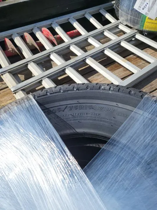https://cdn.trust-mechanics.com/photos/lshATyOVMPTckbFq1MZX/06adfdfe-9ad7-4c3e-ad97-7be7736c4e4f_720x720