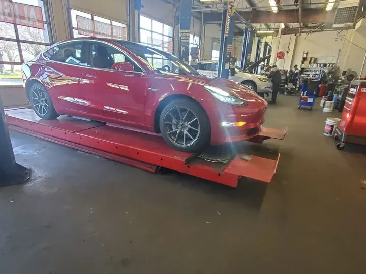 https://cdn.trust-mechanics.com/photos/m3J9avPsGthL0mPCrTsF/f34d392a-8c38-4b0d-889a-b5685a24d218_720x720