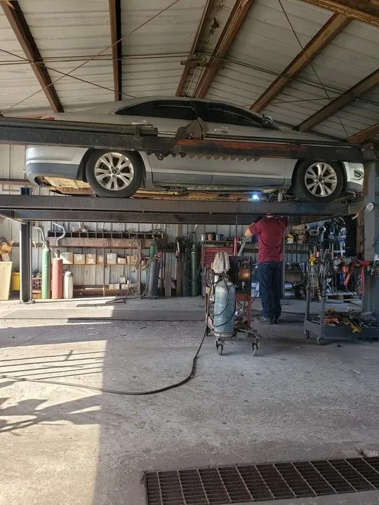 https://cdn.trust-mechanics.com/photos/maheP5NY0wlC3sL2aaDQ/b2d1d8b1-b815-4cf2-a93d-79e0d60f0455_720x720