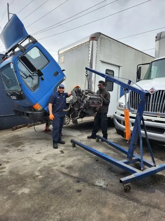 https://cdn.trust-mechanics.com/photos/mpoBk56XwSx6a31Lu3Z0/70b69b84-e084-4679-97b4-bd313c0f4290_720x720