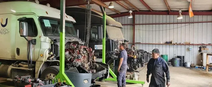 https://cdn.trust-mechanics.com/photos/n2YLDSYXHO3I7dGDsoC5/dfe91e12-32b5-47e0-8928-5ef22ff33ec7_720x720