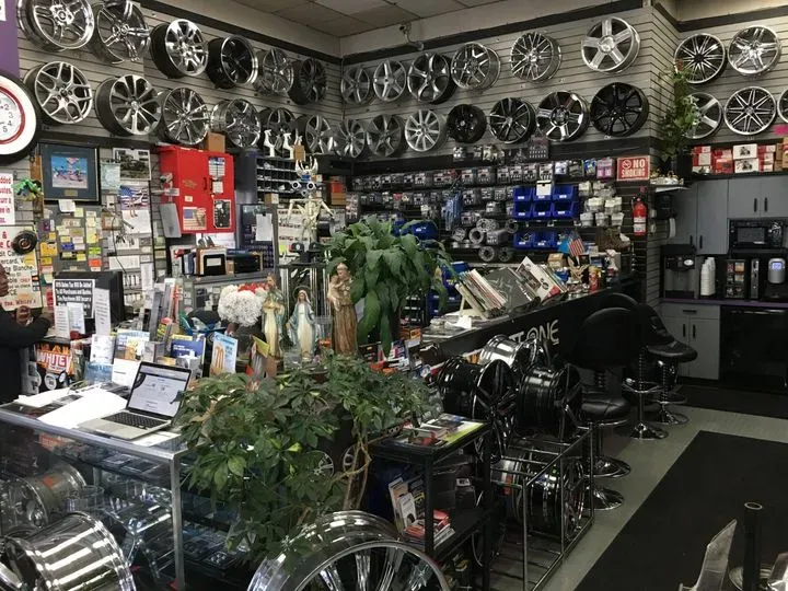 https://cdn.trust-mechanics.com/photos/nBuHYtjByipz1S5V5RAN/3f8270c4-7fc2-4a8e-98af-b22dc64c4788_720x720