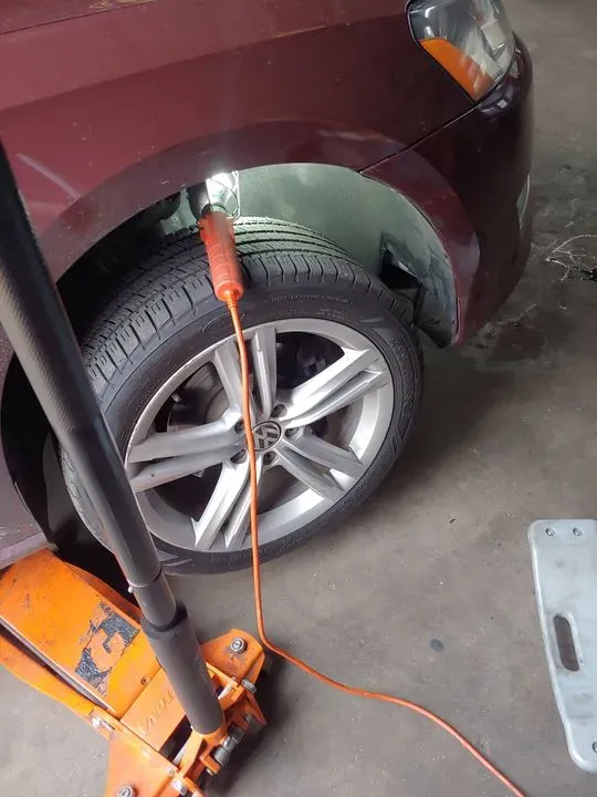 https://cdn.trust-mechanics.com/photos/nejNykoyI80SgOHx6ro4/fb0c69f6-4ee2-417a-808d-095f269ee621_720x720