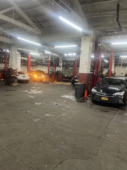 https://cdn.trust-mechanics.com/photos/oJbxqCEG2CtBB23SslwB/0e29cd5d-7621-4b4d-ae8a-d116b0e95f1c_720x720