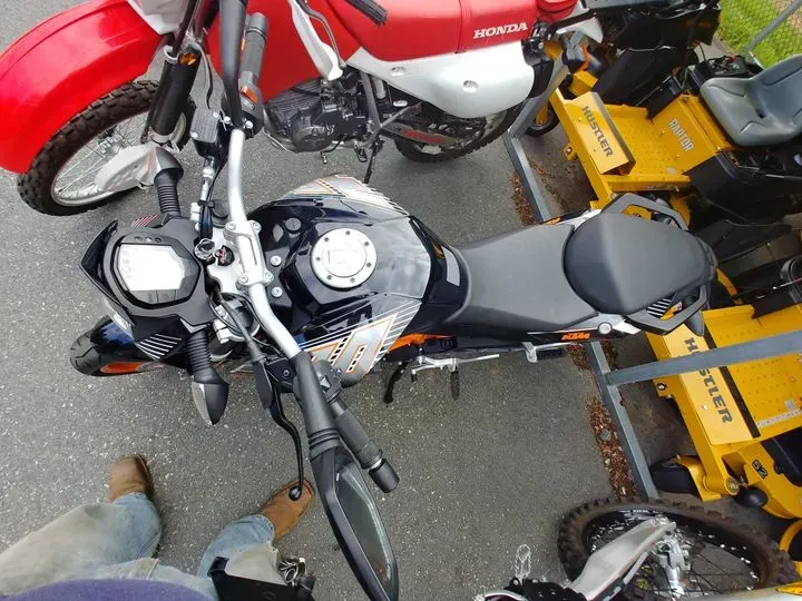 https://cdn.trust-mechanics.com/photos/odSoe5F3qRr6OWJyMmQJ/a782f6ad-7213-4433-beaf-f0d982286253_720x720