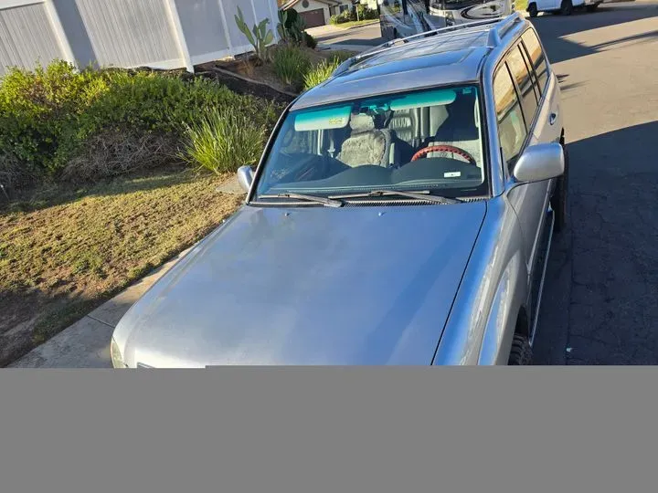 https://cdn.trust-mechanics.com/photos/oeGsxxKtWUwBI6MCWzdK/ef8ccb2e-c87f-412d-a319-8d46385511e0_720x720