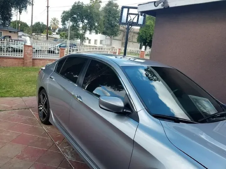 https://cdn.trust-mechanics.com/photos/paY8HJHfdC6bqRte28h2/800a5e18-d11f-42f1-9fc0-b9023d20fe10_720x720