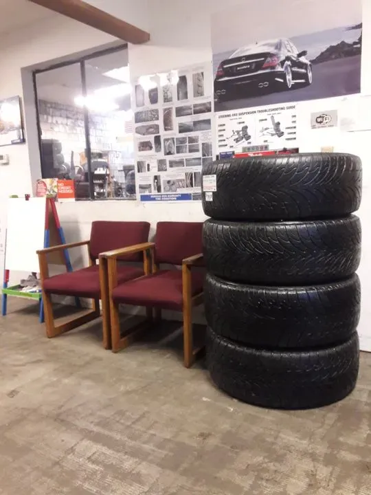 https://cdn.trust-mechanics.com/photos/pn5gOztJOSyE94X371Fh/e7f4ca1d-a695-4ccb-a7b7-19f265f9a237_720x720