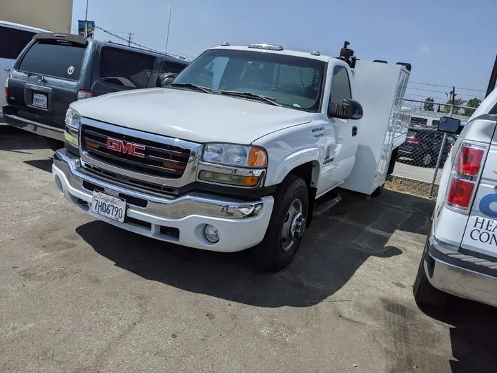 https://cdn.trust-mechanics.com/photos/q6UvkMyCT0Bm6bKA2KVX/9e3047a5-45ba-4c38-8ba0-67c0e63f2d7b_720x720