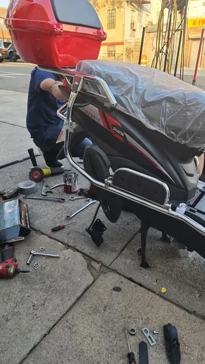 https://cdn.trust-mechanics.com/photos/qC1aiub2aZQc43kKjr7C/612799eb-5c45-44c7-aa54-4346164f4a3f_720x720