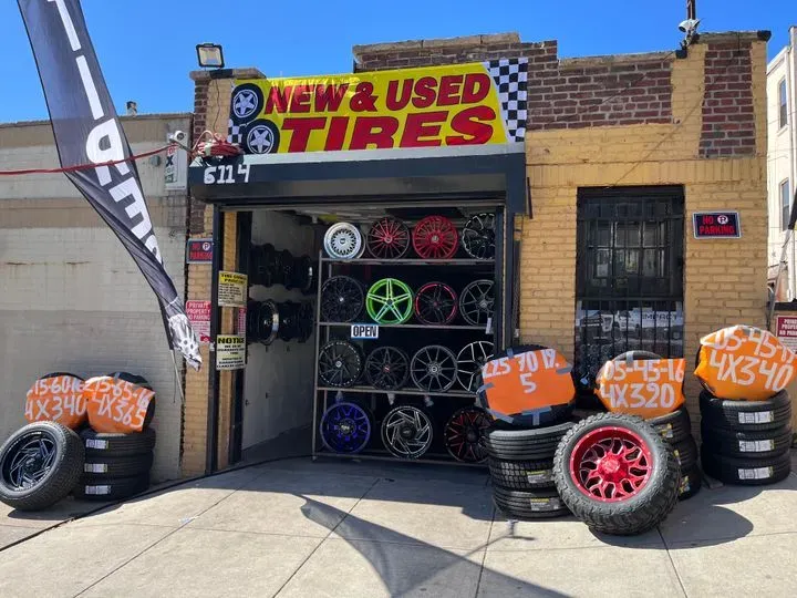 https://cdn.trust-mechanics.com/photos/qC1aiub2aZQc43kKjr7C/e3ccf3d3-8d25-43c1-8684-068ddf608311_720x720
