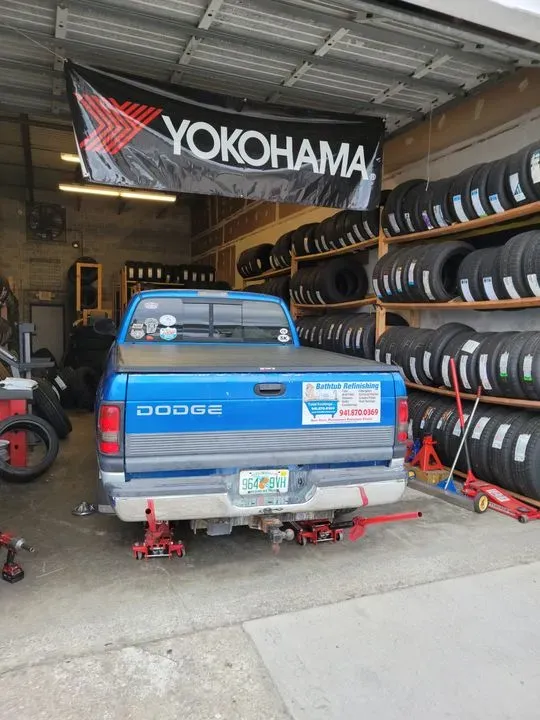 https://cdn.trust-mechanics.com/photos/qJi6KsMz3rf21D4E9O92/f213925b-e5db-45b7-8b9a-f9637585cfad_720x720