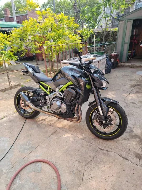 https://cdn.trust-mechanics.com/photos/qU1t0hRAKvrOPBFWv9ei/56079520-9cdf-40b1-a193-6fae62bde894_720x720