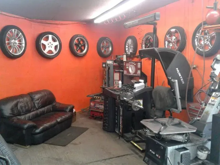 https://cdn.trust-mechanics.com/photos/qkh5iZ0OhF2BLyxOOd6G/15545877-1d17-4707-8554-292874b832c1_720x720