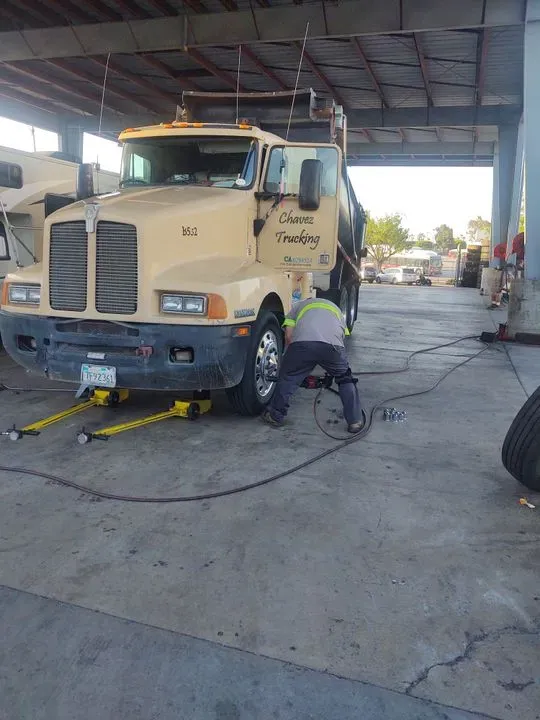 https://cdn.trust-mechanics.com/photos/r8WZD5XRM6rO1gdBnYbY/f01644a7-0736-41f2-b045-7ce87a6a8e6d_720x720