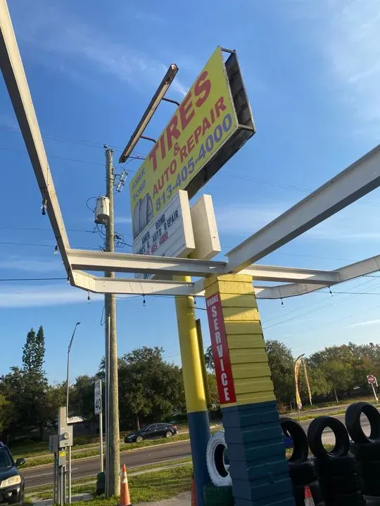 https://cdn.trust-mechanics.com/photos/rBJAHpJkciEEivoKaIyU/e8f42e57-cafe-4ad8-b5d2-a5311d221278_720x720