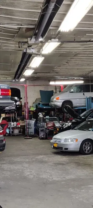 https://cdn.trust-mechanics.com/photos/rPilcXimwDlYRLBpcFPX/149dcf44-656a-4f24-87ab-37fdc8369c95_720x720