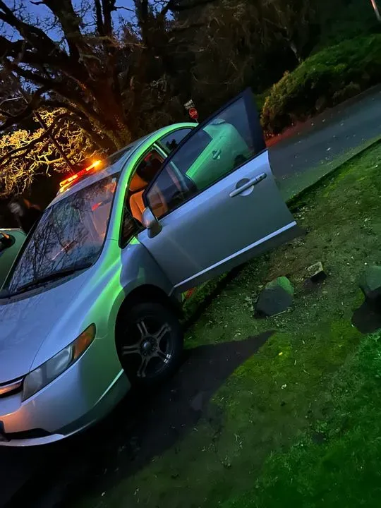 https://cdn.trust-mechanics.com/photos/sCAjFhVi8PZdZn18YqDb/bc3b456a-87e9-4e90-85ff-dd9d645d7c41_720x720