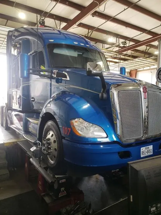 https://cdn.trust-mechanics.com/photos/sRGUeWr2g2qHzWfrVcdW/03f9ad28-7777-4cbd-b227-e76172c4c4a7_720x720
