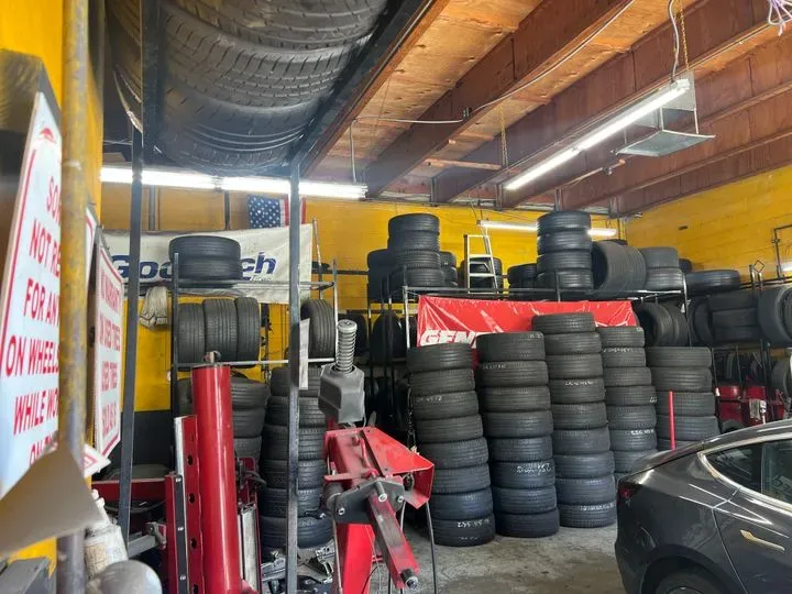 https://cdn.trust-mechanics.com/photos/sfPEatDg2almDuTgjFU2/e6f54366-8852-487f-94c0-9af520e98181_720x720