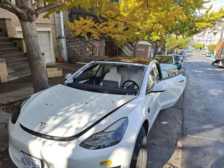 https://cdn.trust-mechanics.com/photos/shewrlRsKP6rt8nOP4f9/b9552ca6-f69e-4504-9868-be097742a64a_720x720