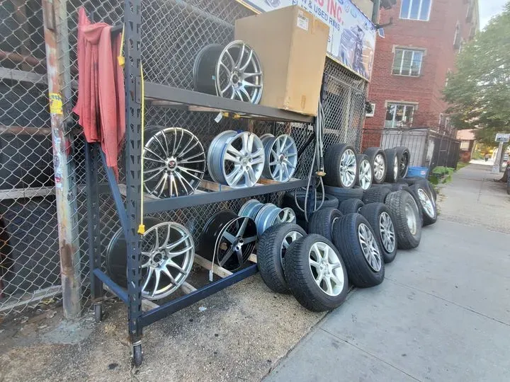 https://cdn.trust-mechanics.com/photos/sjjOxcFJ2lW0U7E0FZw9/61ab3c79-7a0f-4689-ba74-ff6ccb20d7f5_720x720