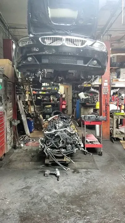 https://cdn.trust-mechanics.com/photos/sxlsv9etFno0IJghntL3/401ba153-11cb-452e-b2fd-09d33825532a_720x720