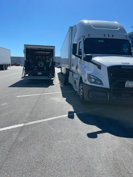 https://cdn.trust-mechanics.com/photos/syNdVMna1SVAjb8gwPO4/78a803d7-37a1-429f-99d3-ba974052c62e_720x720