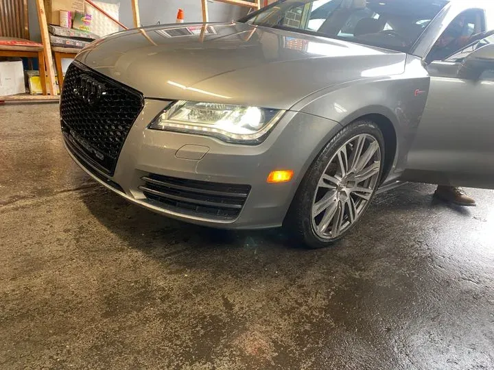 https://cdn.trust-mechanics.com/photos/t4V8nRZyedwgSL7nKuod/50c3e581-55a4-4047-a717-c182c7067e17_720x720