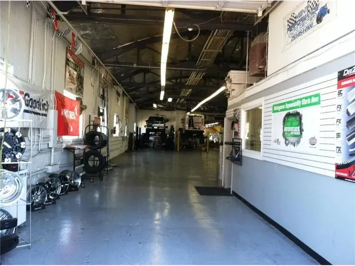 https://cdn.trust-mechanics.com/photos/tHsyEizqiJ68tTv5V8HM/dd01fcfd-99df-4d19-8a25-f2c87dc19e1b_720x720
