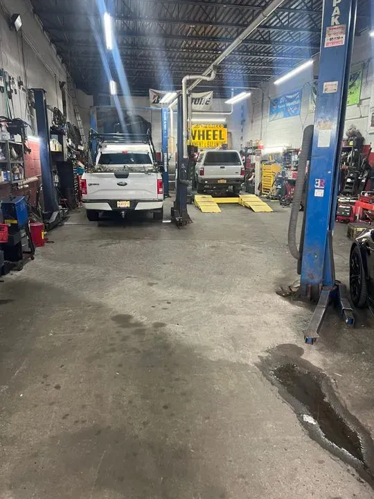 https://cdn.trust-mechanics.com/photos/tpICBuJi2EVPpar6WsPa/710e49e2-cb98-4da4-bf43-584ce04eeee0_720x720