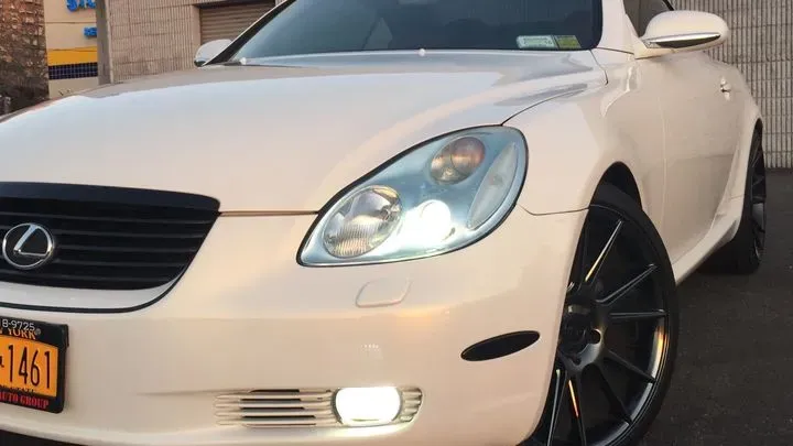 https://cdn.trust-mechanics.com/photos/ts2ggObiseGhKb5q8Ftl/504aca6a-9e4f-4d95-b3eb-3a903c77667f_720x720
