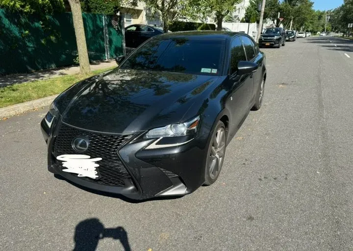 https://cdn.trust-mechanics.com/photos/u4S8yHLPtHdOzd5AfX8e/16aad16a-a8c2-4103-b872-ab679f281007_720x720