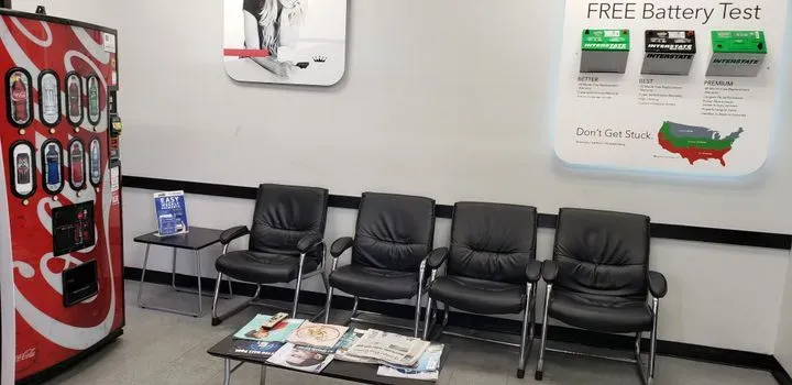 https://cdn.trust-mechanics.com/photos/uGnBG7AF5dvhdDd2ZhiE/c21f4d32-11ea-416f-b2c7-3d3657d2cce0_720x720