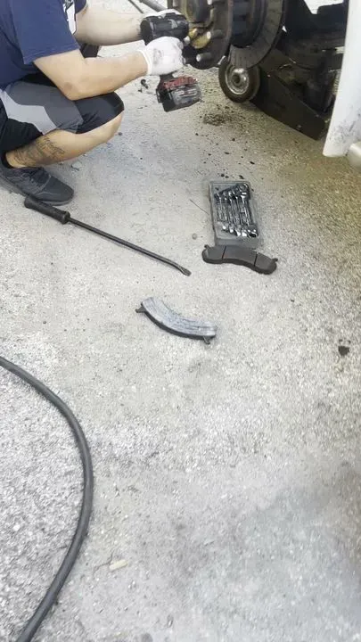 https://cdn.trust-mechanics.com/photos/uIhf9v8ZPrcwMbbGPx5X/431b1693-5ce4-4776-a1ba-fd7d1e094c74_720x720