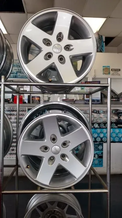 https://cdn.trust-mechanics.com/photos/uOyWFT2sHkoxAemmAWMm/ed7dad15-9f23-4780-8b65-9dcd77b60880_720x720