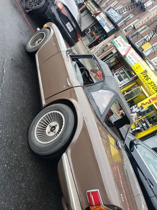 https://cdn.trust-mechanics.com/photos/v0rL8tGtPdjnLoh57dMJ/26a47b3d-5ca3-4e45-823f-df3c9cd1467f_720x720