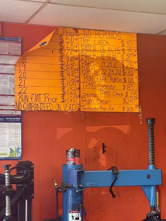 https://cdn.trust-mechanics.com/photos/v1tnRQgEaVOmvXwSm1Ao/8d853983-7839-44df-9e98-9d4b5329f54d_720x720